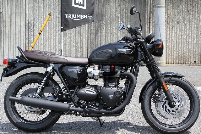 ボンネビルT100 テールランプ 91-5091C トライアンフ(TRIUMPH) 純正  バイク 部品 SMTTJ912TM4194*** トライアンフ 修復素材に 割れ欠け無し コンディション良好 車検 Genuine:22218635